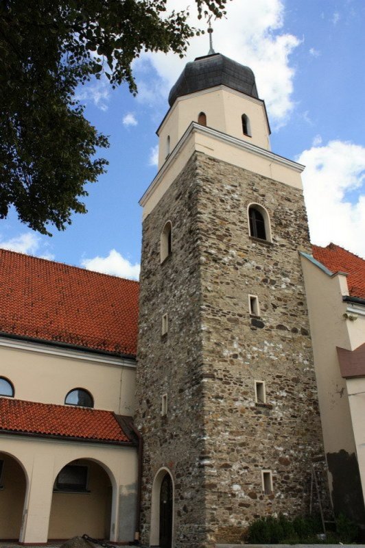 Kościół św. Jakuba Apostoła Starszego w Lubszy nr 2 (Widok na wieżę kościoła)