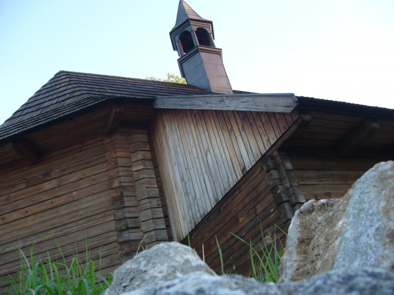 Kościół św. Anny w Lublińcu nr 5 (Widok na wieżyczkę kościoła)