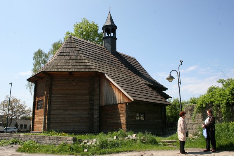 Kościół św. Anny w Lublińcu nr 2 (Widok kościoła z tyłu)