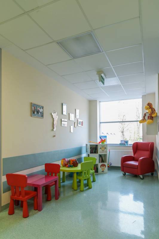 Budynek Szpitalny nr 11 (Kącik zabaw dla dzieci na oddziale dziecięcym)